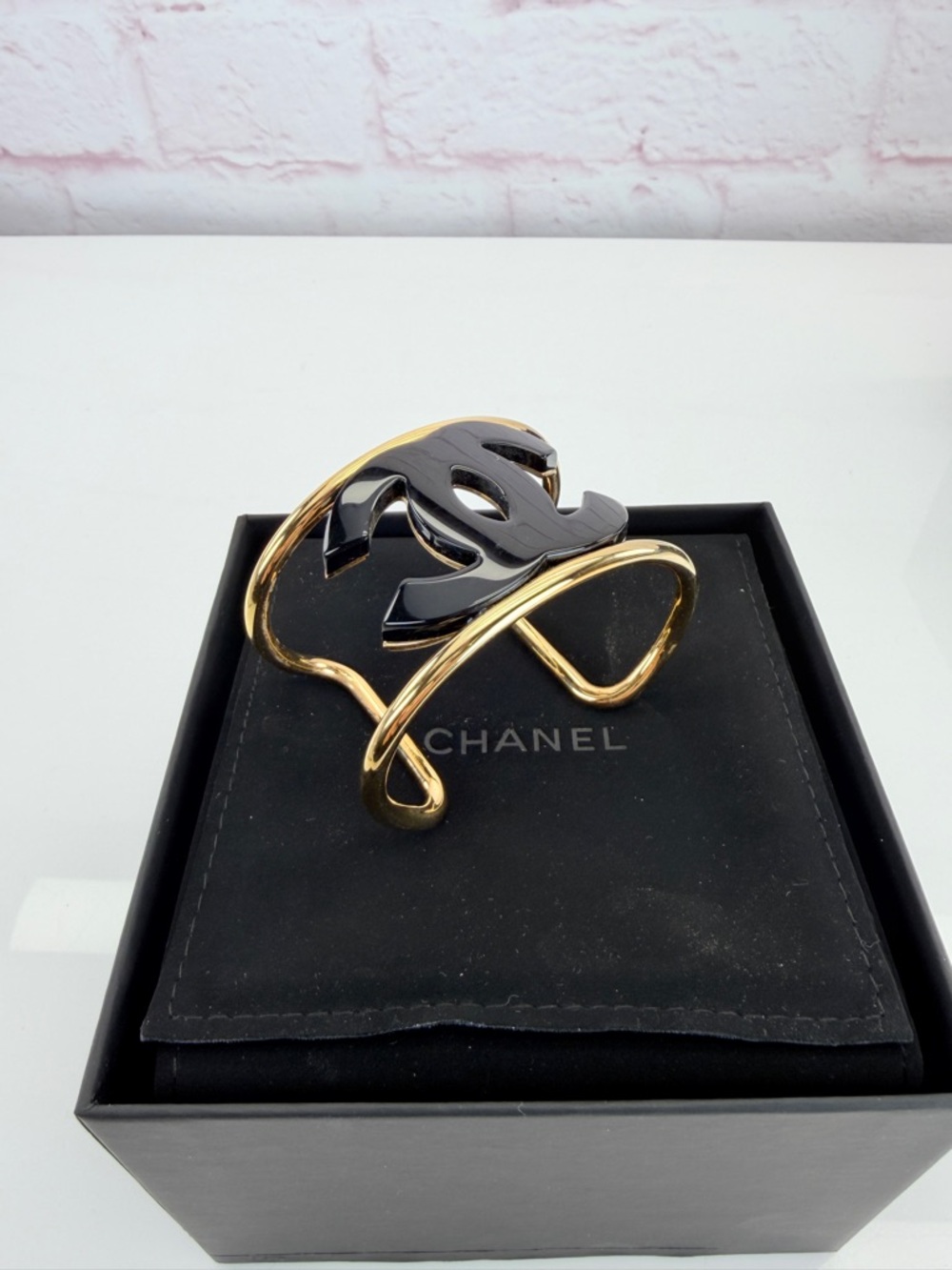 CHANEL Cuff Coco Mark Black and Gold Double C Logo Cuff Bracelet - Picture 5 of 10
